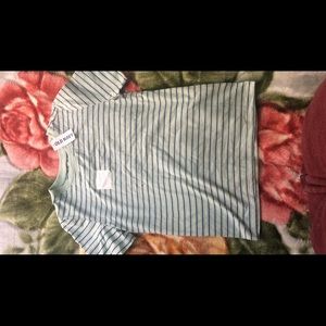 Old navy t-shirt
